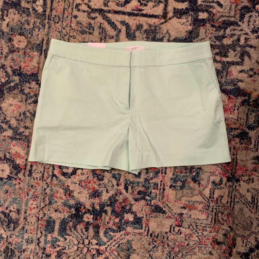 NWT Loft riveria shorts 💚💙